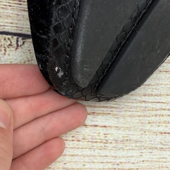 MICHAEL Michael Kors Black Flats with Gold Logo - Picture 5 of 5